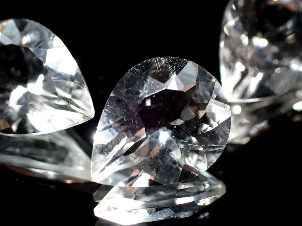 ペタライトルース