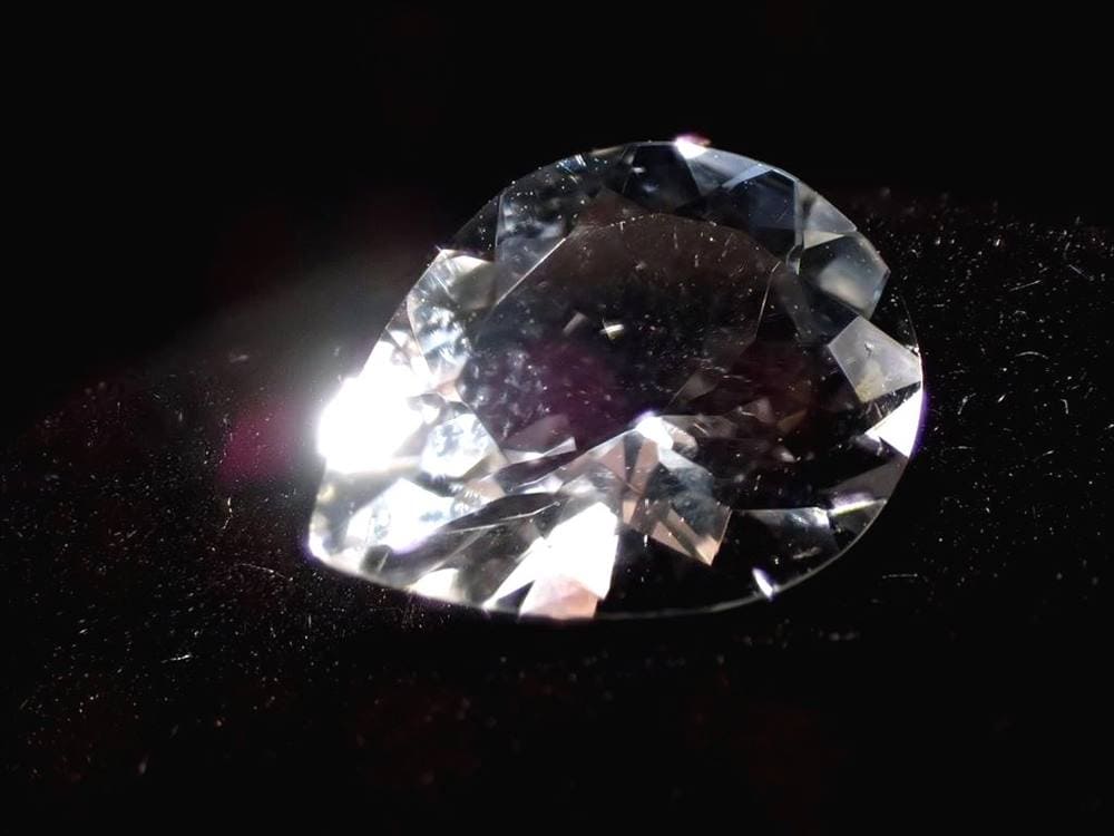 ペタライトルース