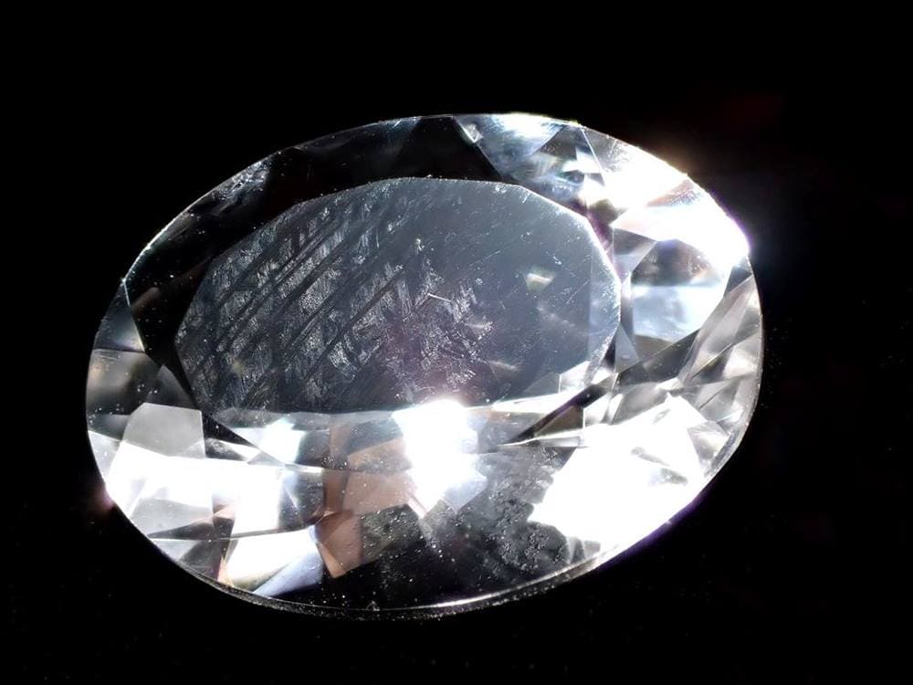 ペタライトルース