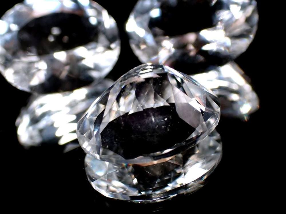 ペタライトルース