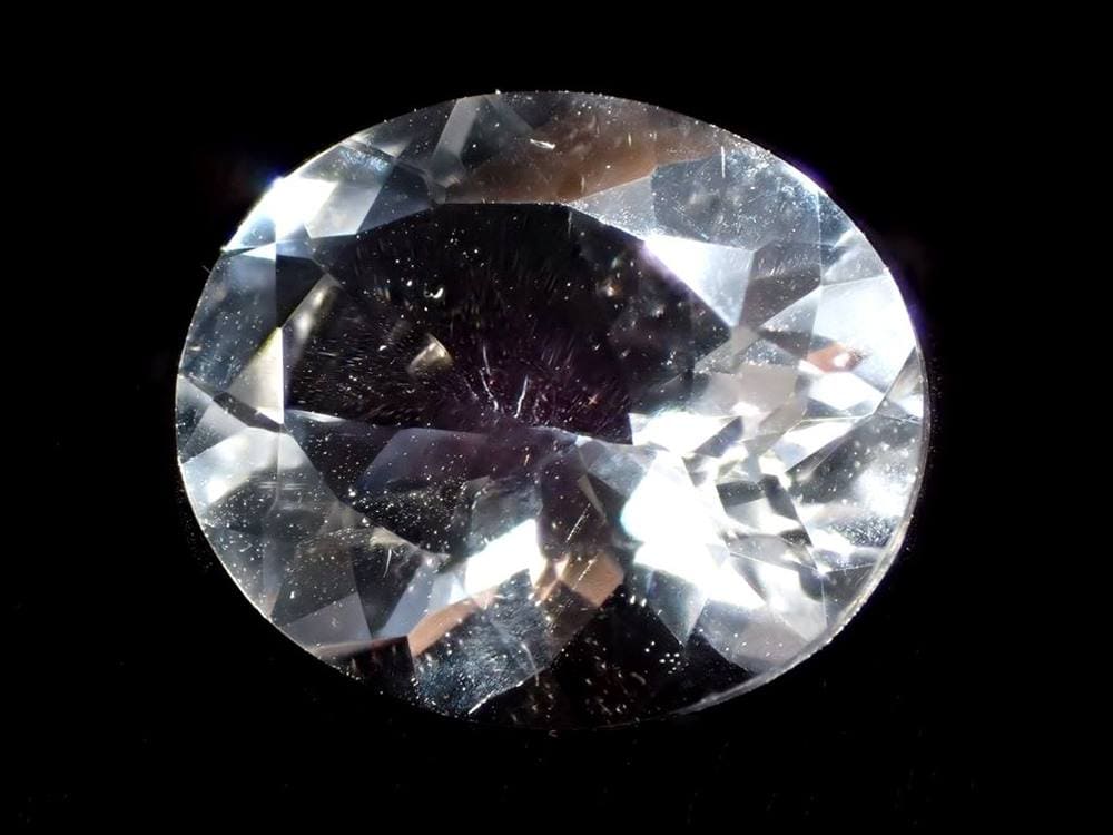 ペタライトルース