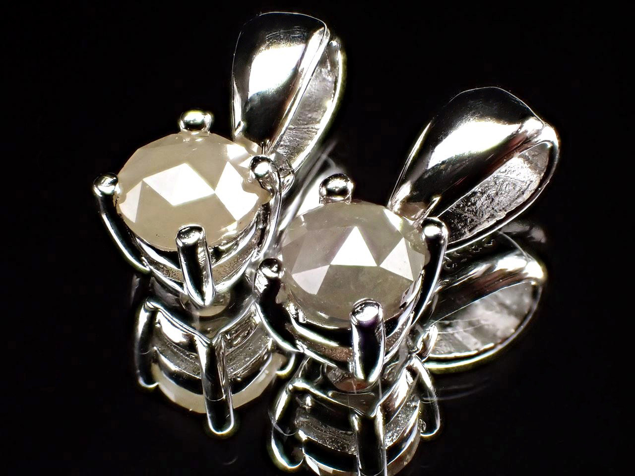 宝石の国 デカキーホルダー パパラチア、イエローダイヤモンド、アレキサンドライト 宝石の国 デカキーホルダー パパラチア[コンテンツシード]《在庫