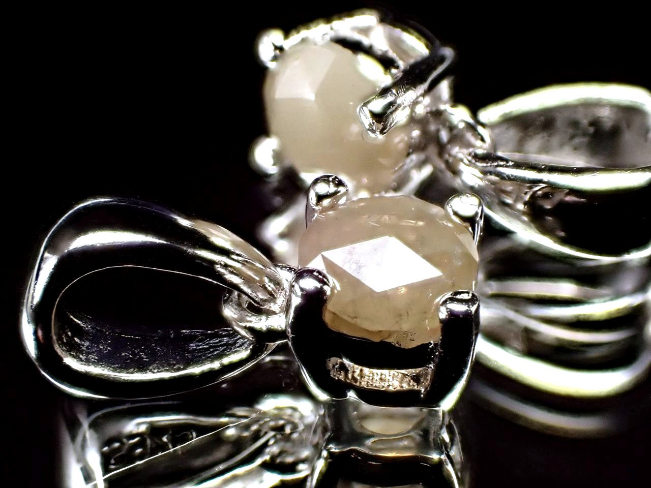 宝石の国 デカキーホルダー パパラチア、イエローダイヤモンド、アレキサンドライト m36705088735_1.jpg?1731503510