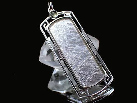 モルダバイト モルダウ石 モルダバイトの意味 モルダバイトの通販 本物モルダバイト