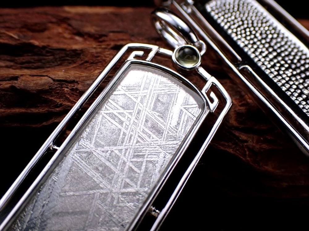 モルダバイト モルダウ石 モルダバイトの意味 モルダバイトの通販 本物モルダバイト