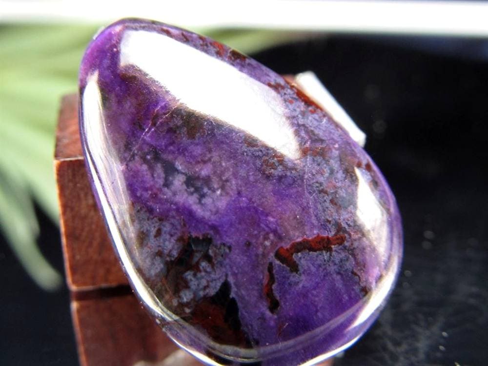 スギライト 杉石 カボション 世界三大ヒーリングストーン