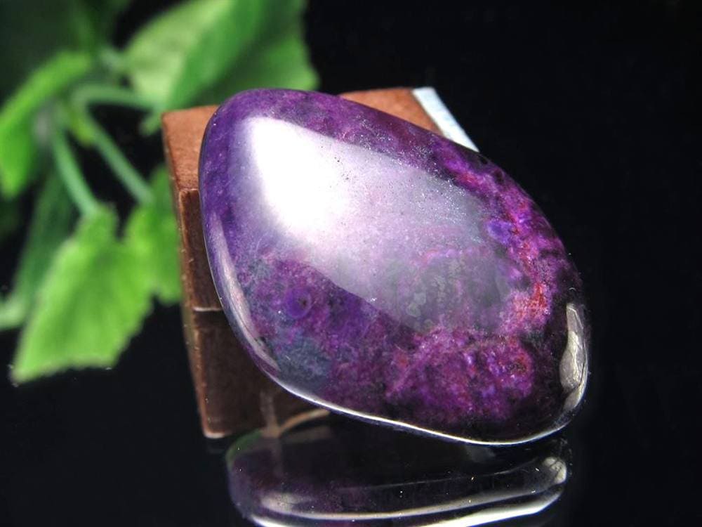 スギライト 杉石 カボション 世界三大ヒーリングストーン