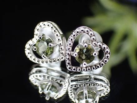 モルダバイト ピアス 隕石 ナチュラルグラス Silver925