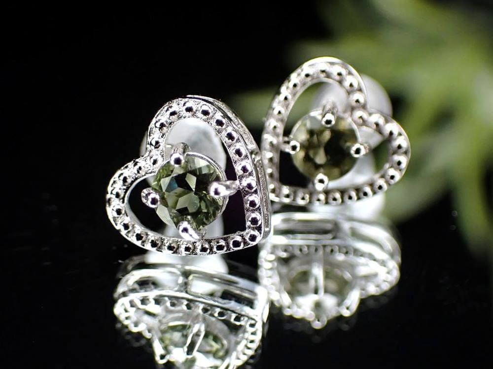 モルダバイト ピアス 隕石 ナチュラルグラス Silver925