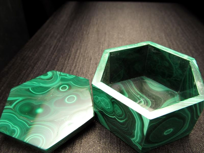 マラカイト 天然石 ジュエリーボックス｜鉱石小箱 小物入れ 蓋付き