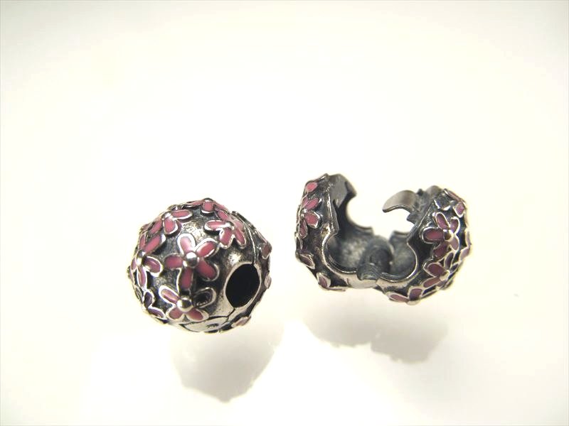 NEUB076-1.JPG