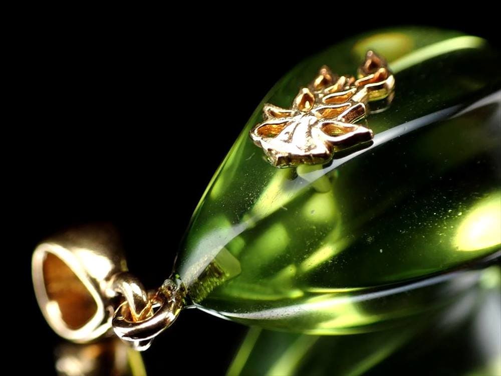 アンバー 琥珀 ペンダントトップ リトアニアアンバー バルト海産