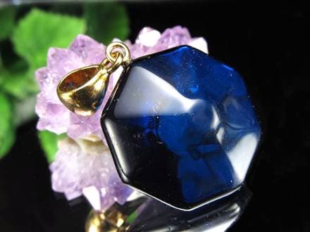 アンバー 琥珀 ペンダントトップ リトアニアアンバー バルト海産