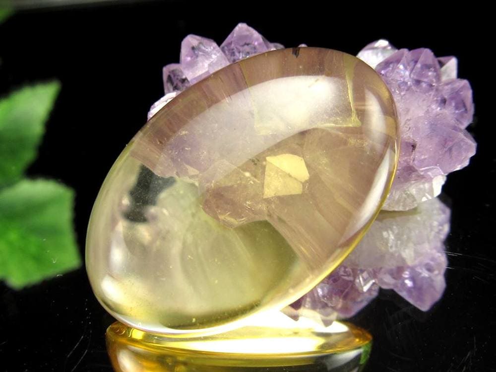 アンバー 琥珀 バルト海産 コハク カボション