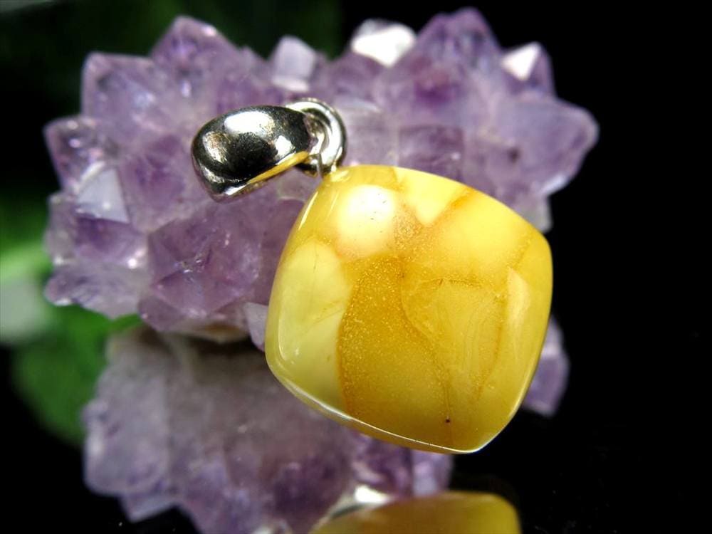 アンバー 琥珀 ペンダントトップ リトアニアアンバー バルト海産