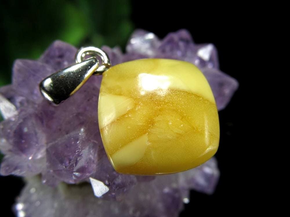 アンバー 琥珀 ペンダントトップ リトアニアアンバー バルト海産