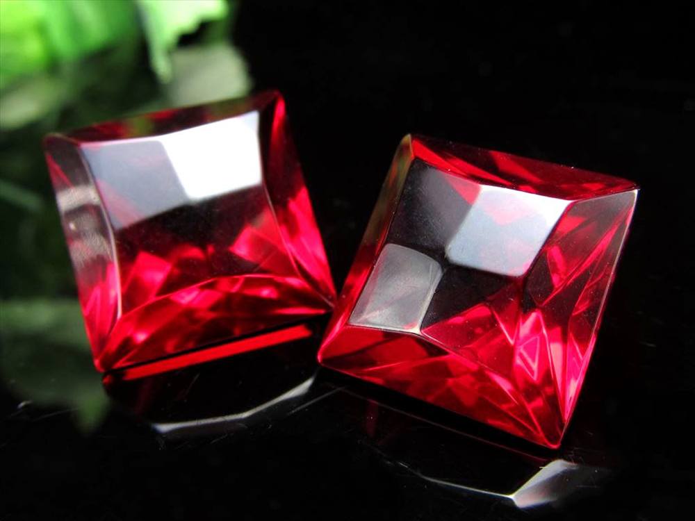 アンバー 琥珀 バルト海産 コハク カボション