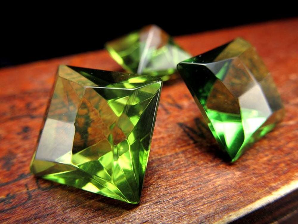 アンバー 琥珀 リトアニアアンバー コハク グリーンアンバー