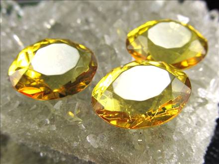 アンバー 琥珀 バルト海産 コハク カボション