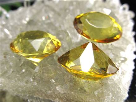 アンバー 琥珀 バルト海産 コハク カボション