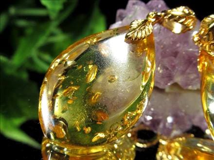 アンバー 琥珀 ペンダントトップ リトアニアアンバー バルト海産