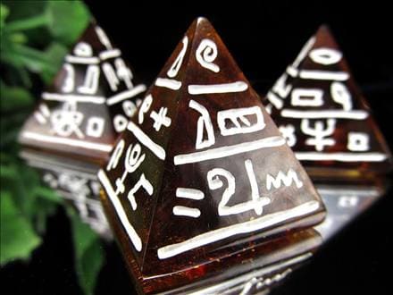 アンバー 琥珀 ピラミッド 象形文字 インテリア