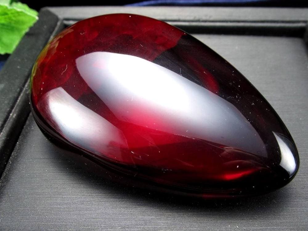 アンバー ルビーレッドアンバー 天然琥珀 天然石 パワーストーン