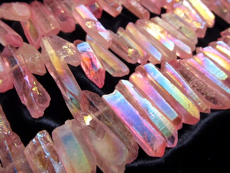 ピンクオーラ蒸着フロスト水晶　ナチュラルポイント連