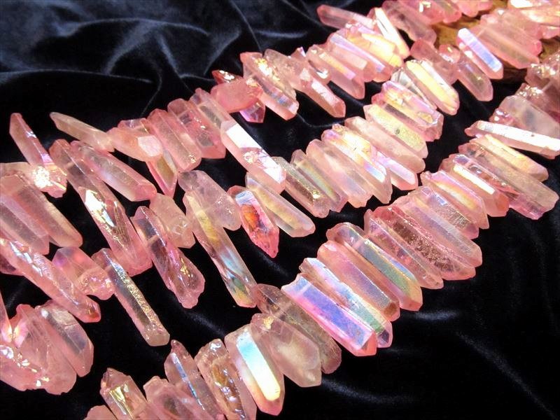 ピンクオーラ蒸着フロスト水晶　ナチュラルポイント連