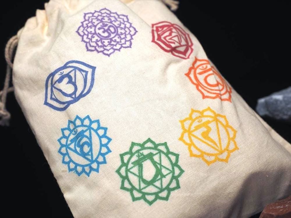 チャクラ ヨガ ヒーリング スピリチュアル