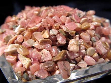 インカローズ ロードクロサイト さざれ 細石 母岩