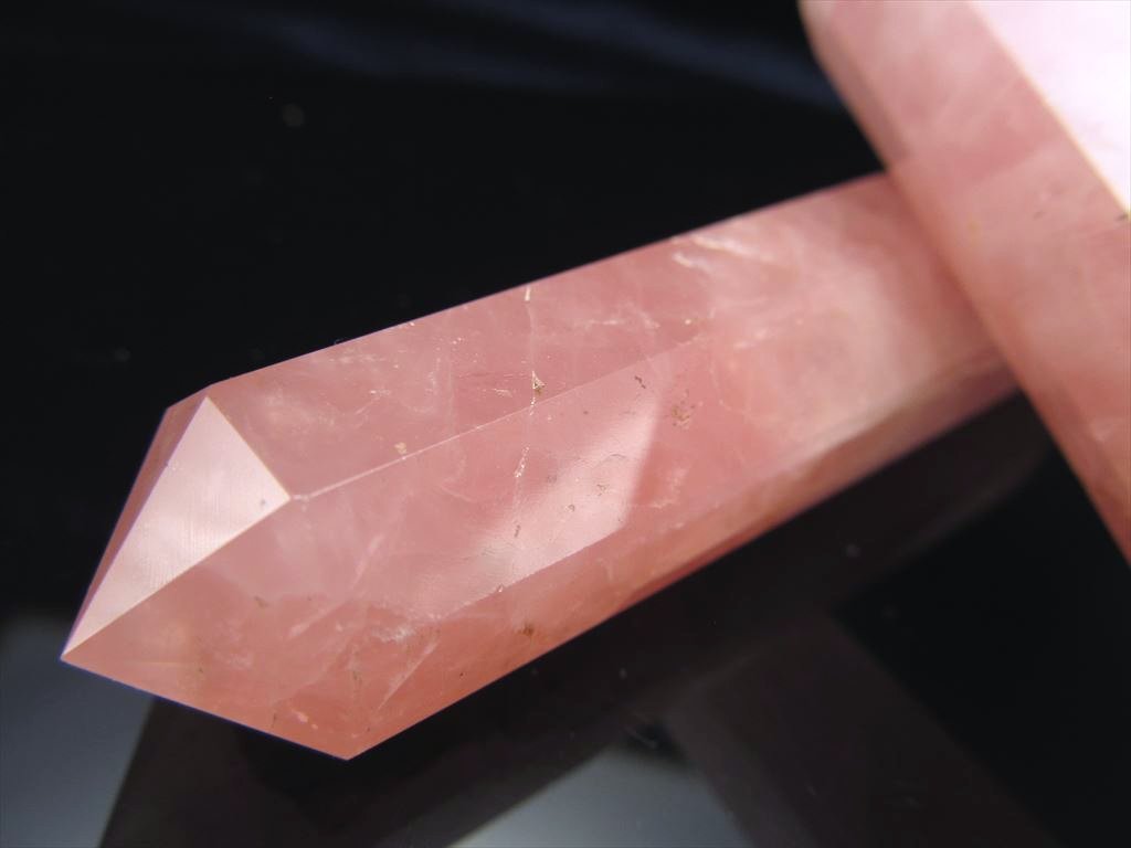 ディープローズクォーツ