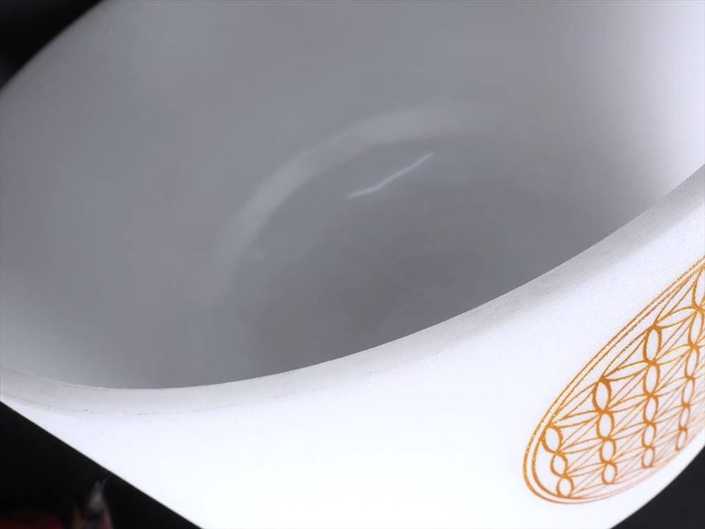 巨大シンギングボウル