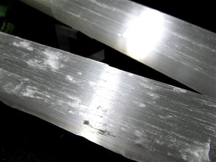 セレナイト 聖母マリアのガラス 透石膏 ジプサム キャッツアイ効果