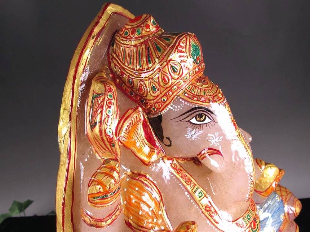 ヒマラヤ産 天然水晶 ガネーシャ 彫り 置物