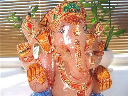 ヒマラヤ産 天然水晶 ガネーシャ 彫り 置物