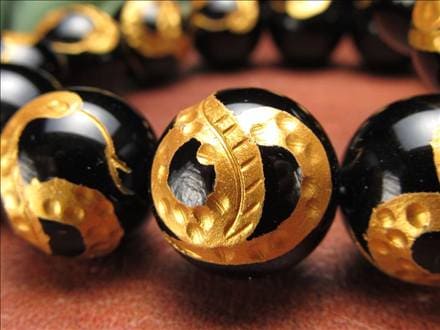 白蛇 巳 金塗り ブラックオニキス 白蛇彫り ブレスレット