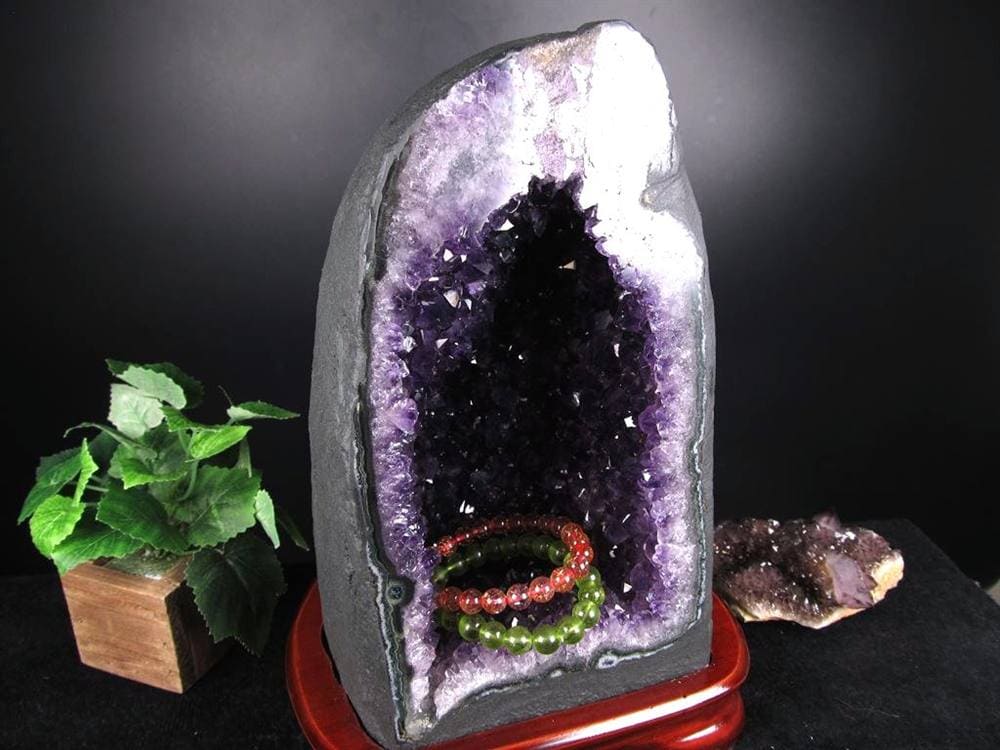 アメジストジオード アメジストドーム 紫水晶 晶洞 天然石