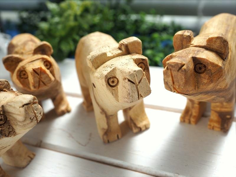 パロサント置物