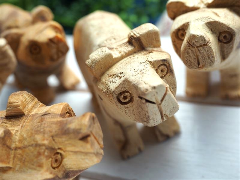 パロサント置物