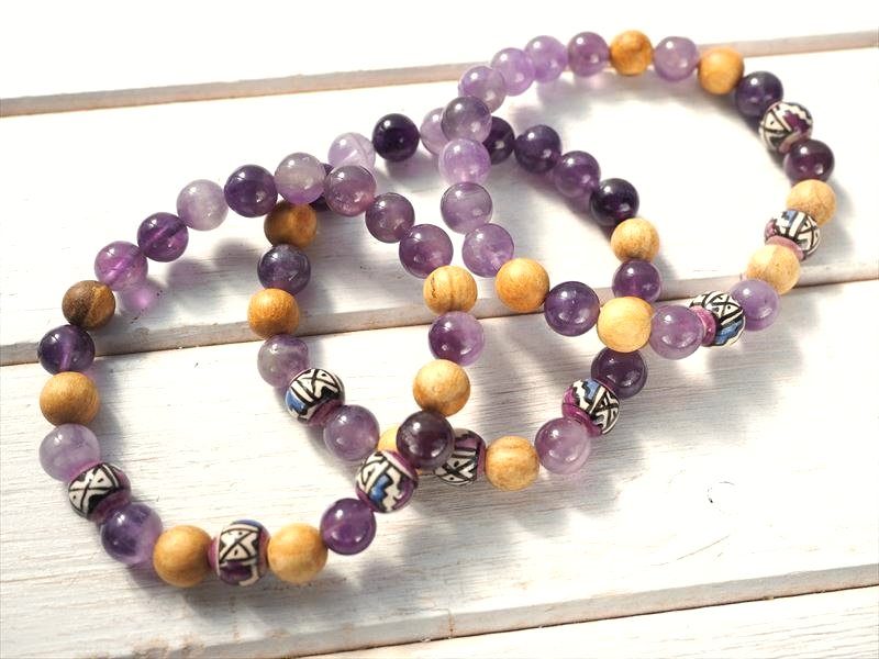 パロサントブレスレット