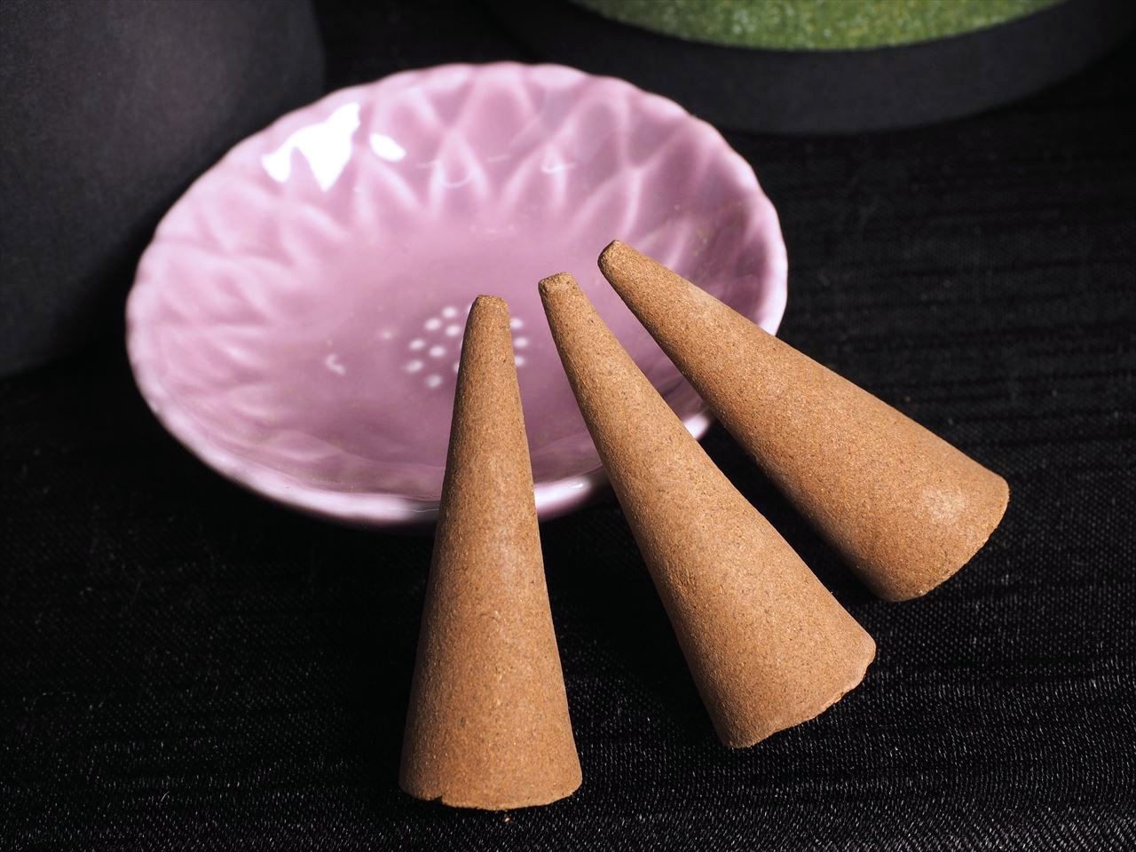 よもぎワームウッド三角香