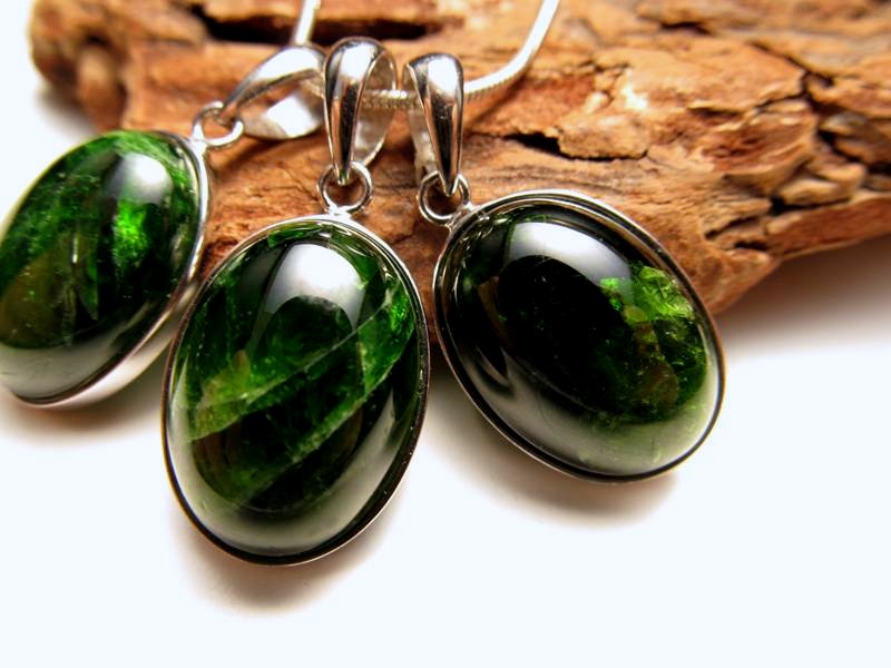 クロムダイオプサイト