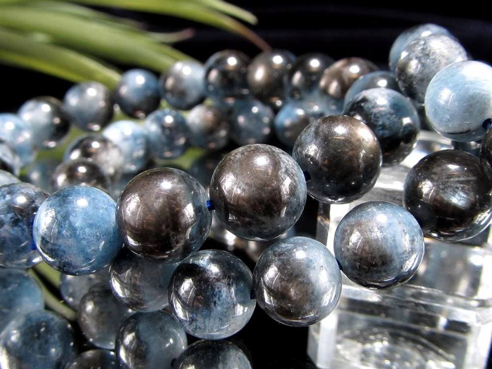 アクアマリン ブラックベリル シラー スター効果 誕生石