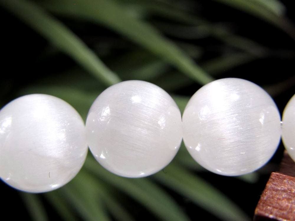 ホワイトラビットヘアルチルクォーツ ブレスレット サゲニティック クォーツ キャッツアイ効果 ホワイトルチル