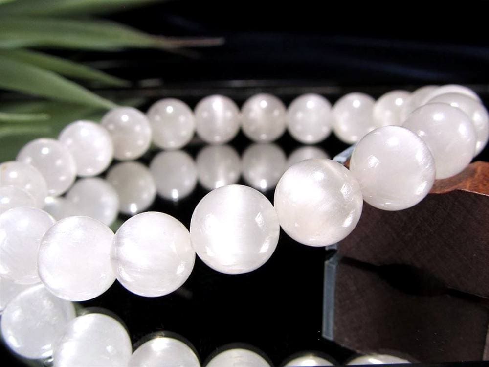 ホワイトラビットヘアルチルクォーツ ブレスレット サゲニティック クォーツ キャッツアイ効果 ホワイトルチル