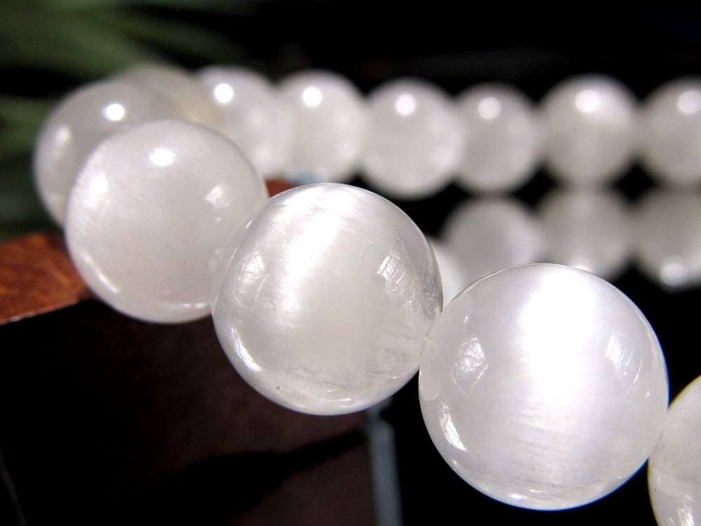 ホワイトラビットヘアルチルクォーツ ブレスレット サゲニティック クォーツ キャッツアイ効果 ホワイトルチル