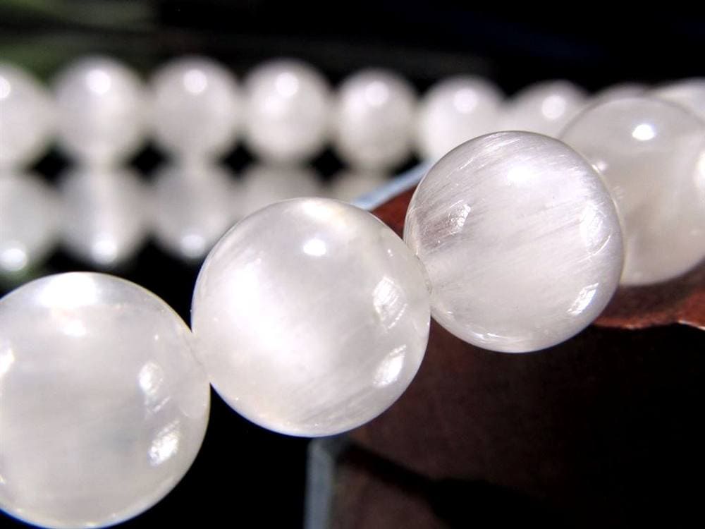 ホワイトラビットヘアルチルクォーツ ブレスレット サゲニティック クォーツ キャッツアイ効果 ホワイトルチル