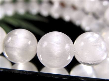 ホワイトラビットヘアルチルクォーツ ブレスレット サゲニティック クォーツ キャッツアイ効果 ホワイトルチル