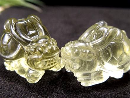 リビアングラス 龍亀 ロングイ 彫刻 置物